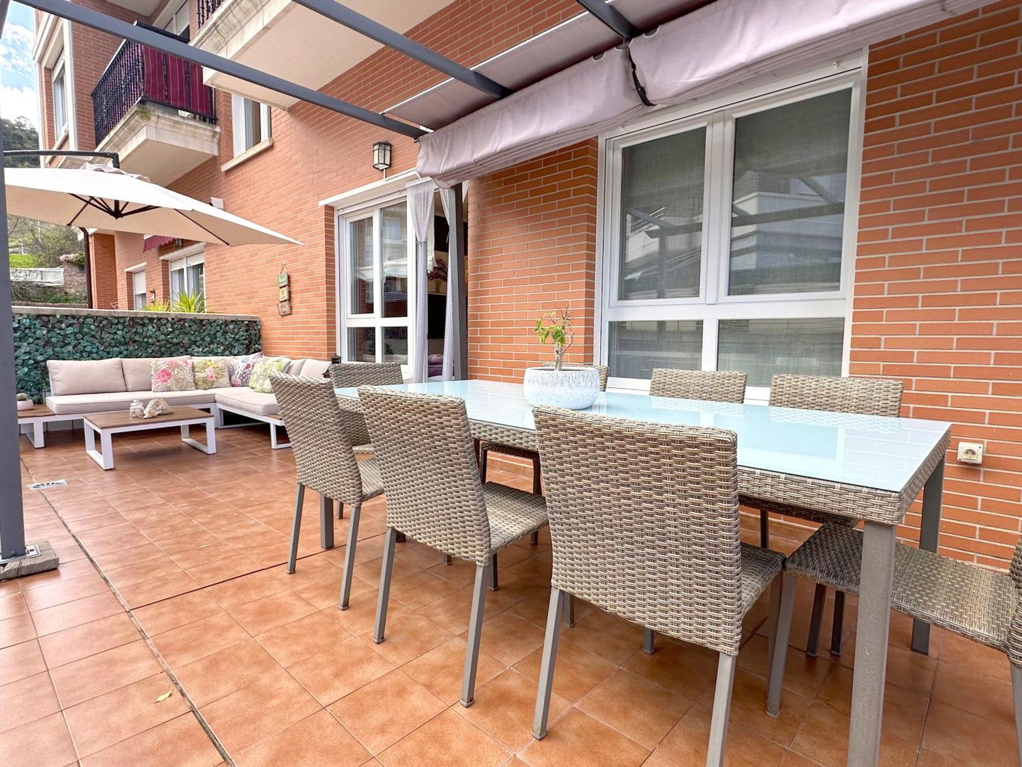 Апартаменты Apartamento Con Gran Terraza En El Centro Кастро-Урдиалес Экстерьер фото