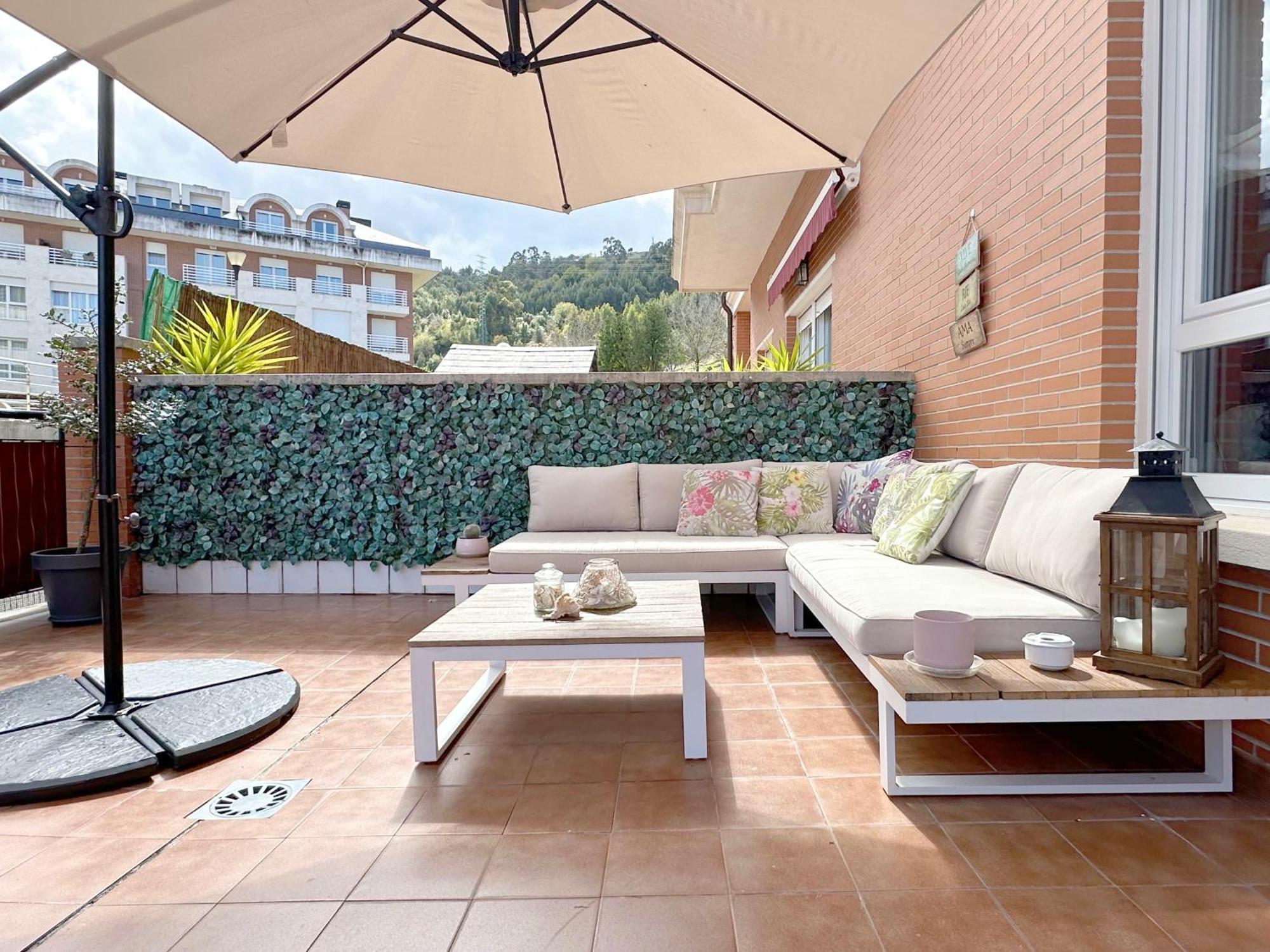 Апартаменты Apartamento Con Gran Terraza En El Centro Кастро-Урдиалес Экстерьер фото